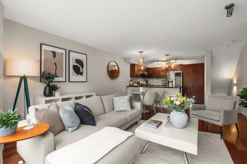 688 W 6TH AVENUE - photo 4 of 25