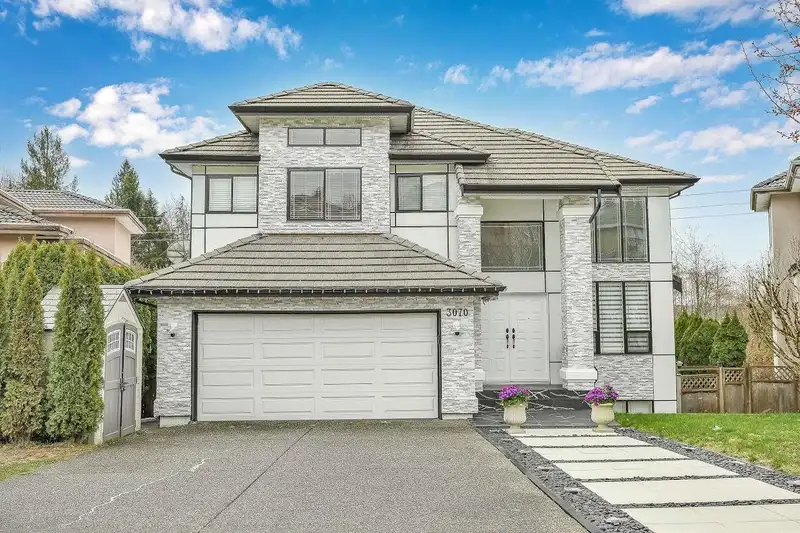 3070 WADDINGTON PLACE - photo 1 of 40