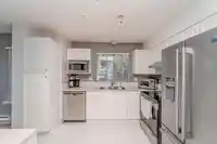 330 2750 FAIRLANE STREET - thumbnail 6