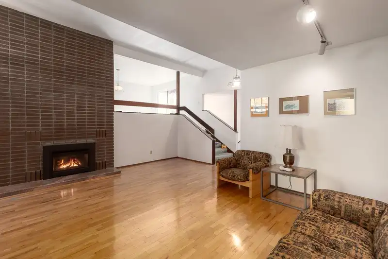3186 W 42ND AVENUE - photo 4 of 17