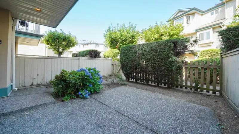 28 22800 WINDSOR COURT - photo 3 of 40