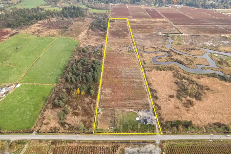 11186 FARMS ROAD - photo 2 of 40