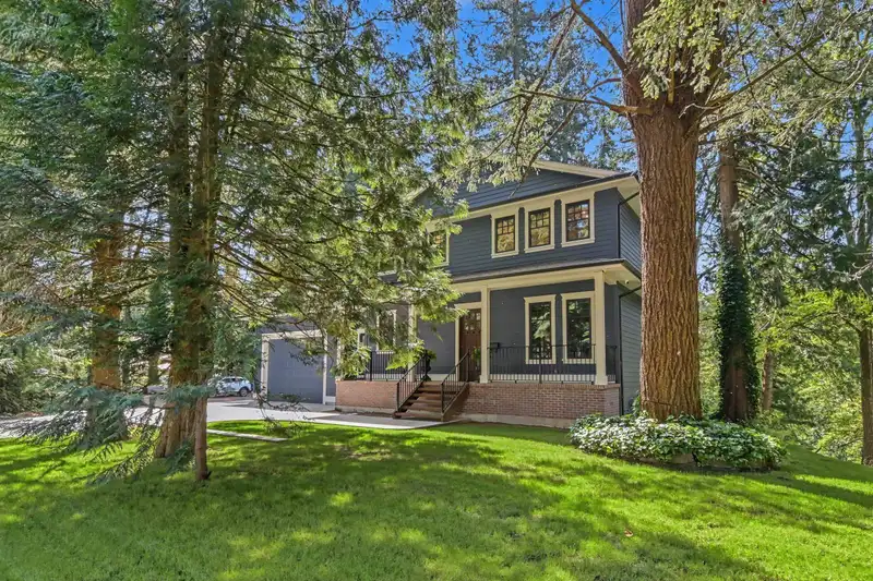 19682 44 AVENUE - photo 1 of 38