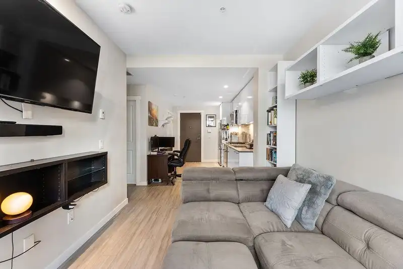 3 2651 LIBRARY LANE - photo 2 of 31