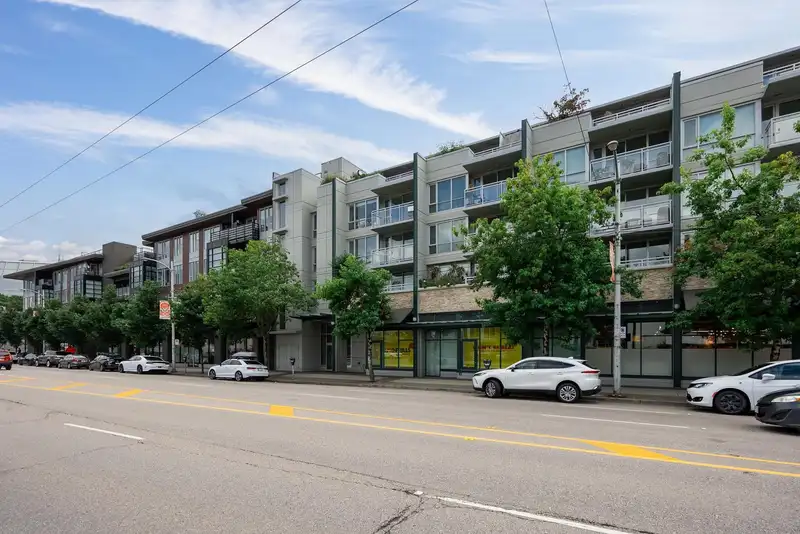 205 1680 W 4TH AVENUE - photo 2 of 40