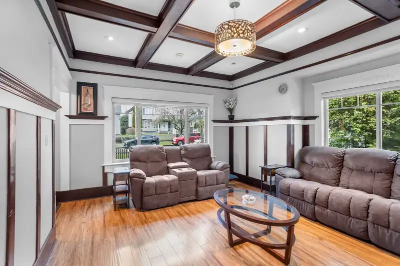 1408 EDINBURGH STREET - photo 4 of 40