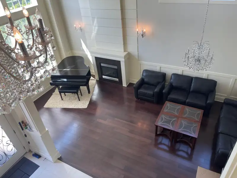 3691 GRANVILLE AVENUE - photo 3 of 23