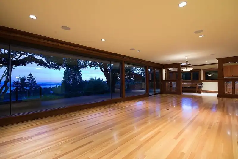 870 KING GEORGES WAY - photo 2 of 8