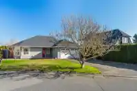 1071 KING GEORGE BOULEVARD - thumbnail 1