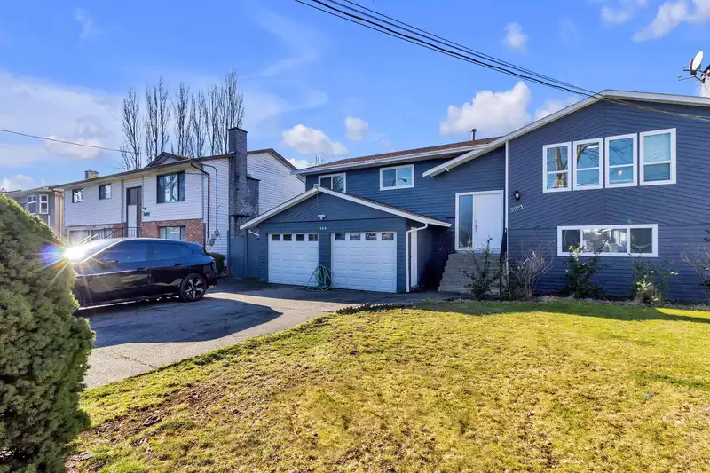 6281 130 STREET - photo 3 of 35
