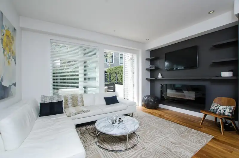 4931 MACKENZIE STREET - photo 2 of 36