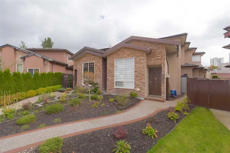 5238 DIVINE PLACE - photo 1 of 29