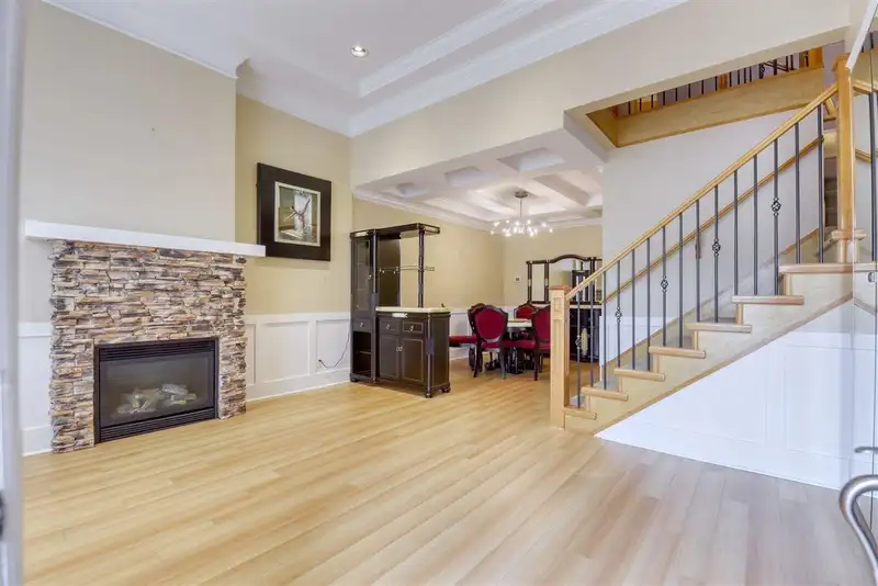 5238 DIVINE PLACE - photo 2 of 29