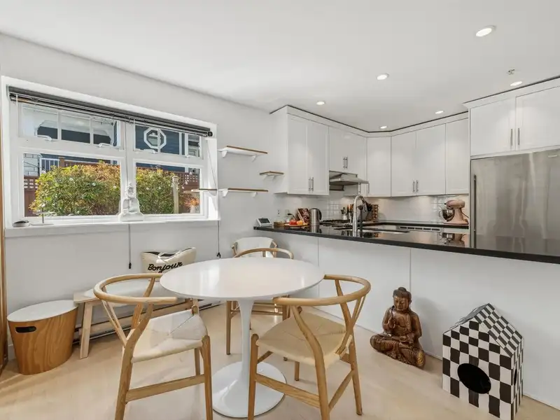 83 W 15TH AVENUE - photo 4 of 31