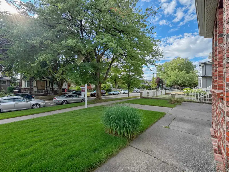 6332 BROOKS STREET - photo 3 of 40