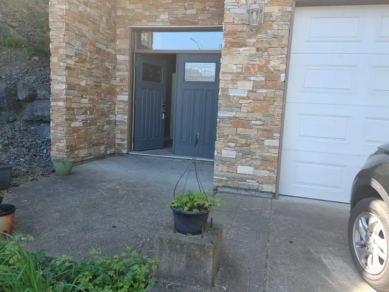 47202 SKYLINE DRIVE - photo 1 of 12