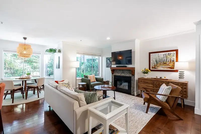 N101 628 W 13TH AVENUE - photo 1 of 31