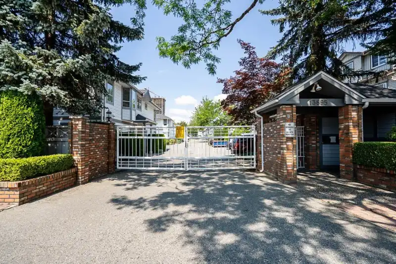 222 13895 102 AVENUE - photo 1 of 27