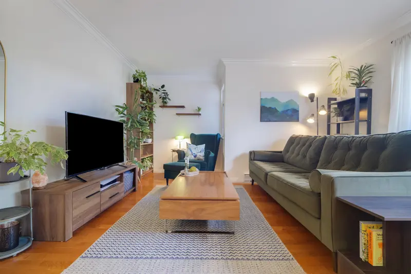 301 1868 E 11TH AVENUE - photo 2 of 22