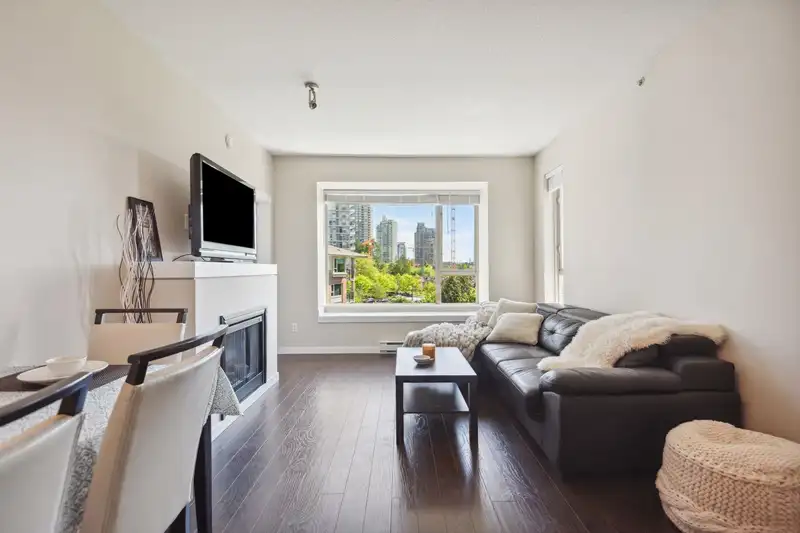 403 4728 DAWSON STREET - photo 1 of 35