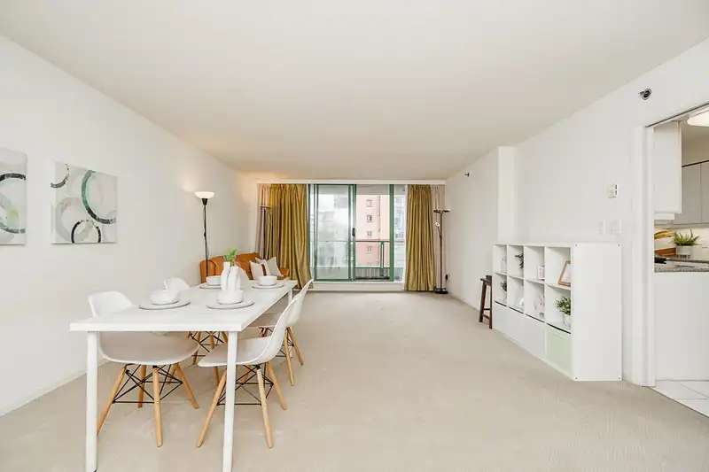 602 518 W 14TH AVENUE - photo 3 of 23