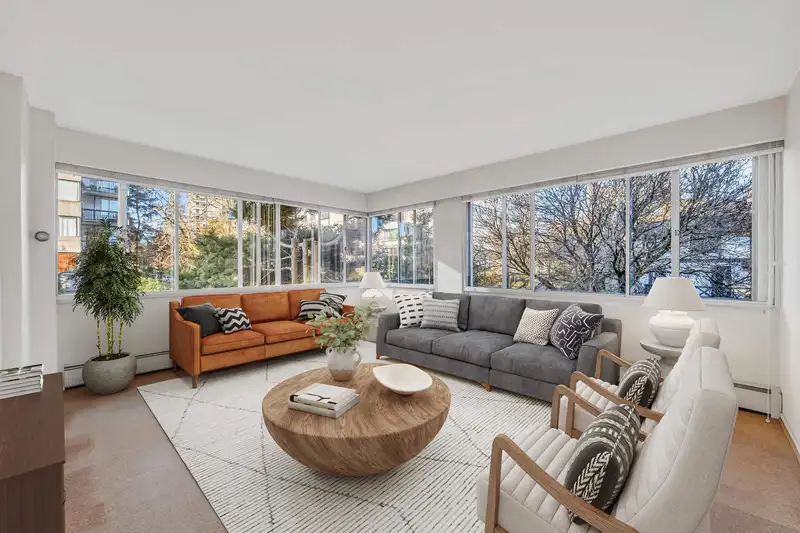 205 1050 CHILCO STREET - photo 2 of 22