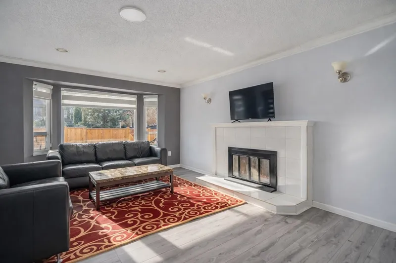 14251 72ND AVENUE - photo 3 of 25