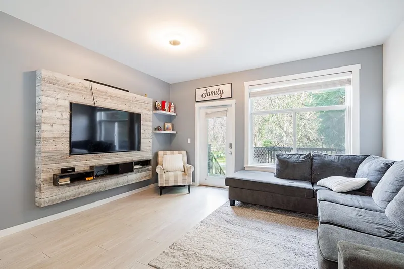 19 15075 60 AVENUE - photo 4 of 25