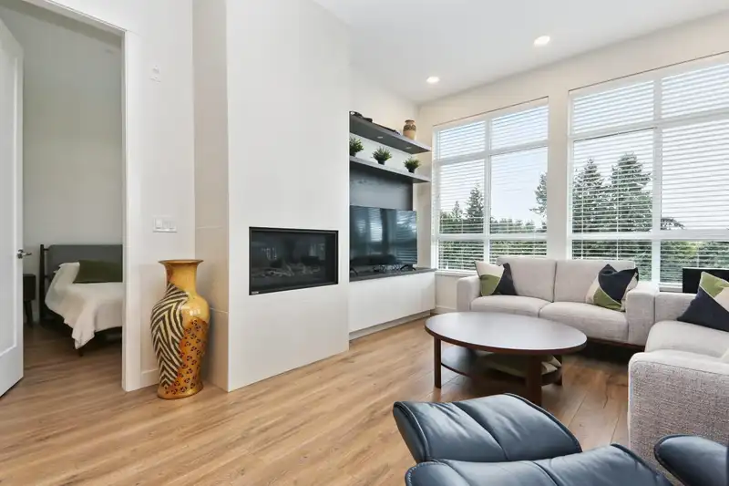503 33540 MAYFAIR AVENUE - photo 4 of 20