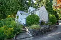 1371 MATHERS AVENUE - thumbnail 2