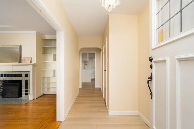 1371 MATHERS AVENUE - photo 4 of 25