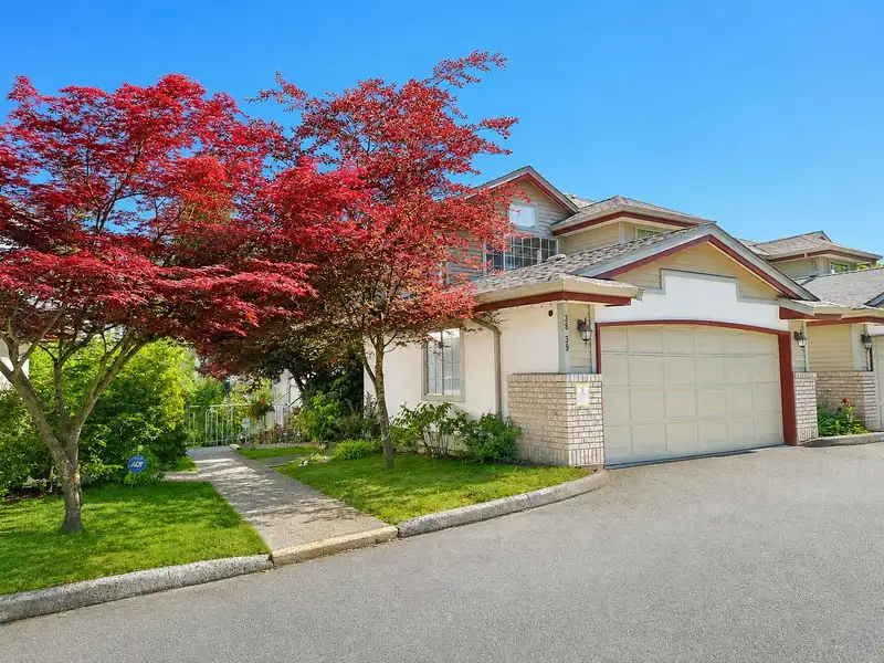 38 11502 BURNETT STREET - photo 1 of 22