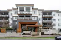 201 1892 STARLING DRIVE - thumbnail 3