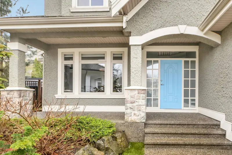 15450 37B AVENUE - photo 3 of 25