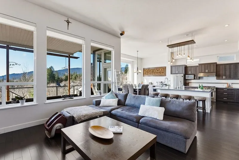 1510 DAYTON STREET - photo 3 of 25