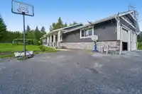 8972 DEWDNEY TRUNK ROAD - thumbnail 37