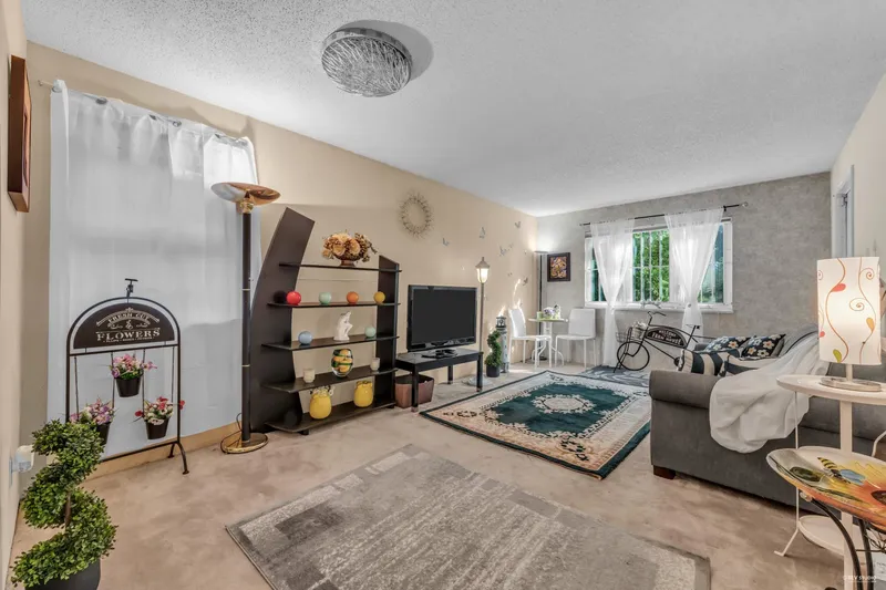 111 1122 KING ALBERT AVENUE - photo 2 of 22