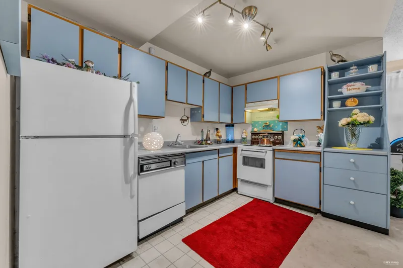 111 1122 KING ALBERT AVENUE - photo 4 of 22