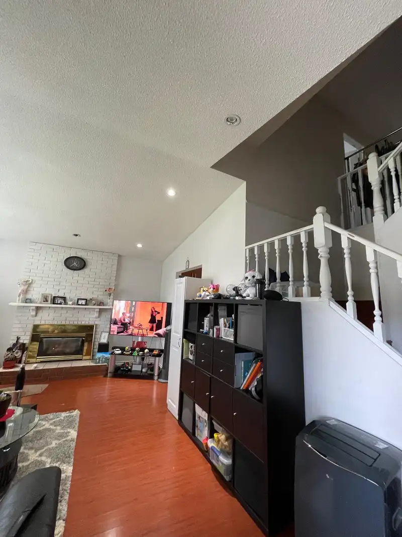 965 HOY STREET - photo 4 of 10