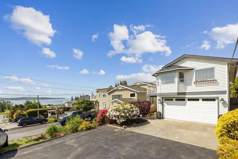 963 HABGOOD STREET - photo 2 of 40