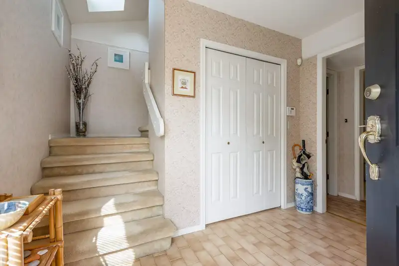 963 HABGOOD STREET - photo 3 of 40