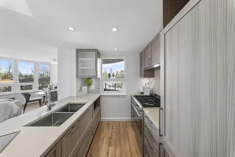 713 5470 ORMIDALE STREET - photo 4 of 16