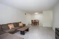 209 9300 PARKSVILLE DRIVE - thumbnail 6