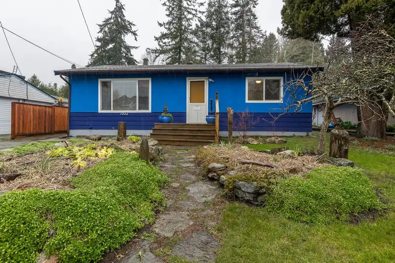 1523 STAYTE ROAD - photo 1 of 31