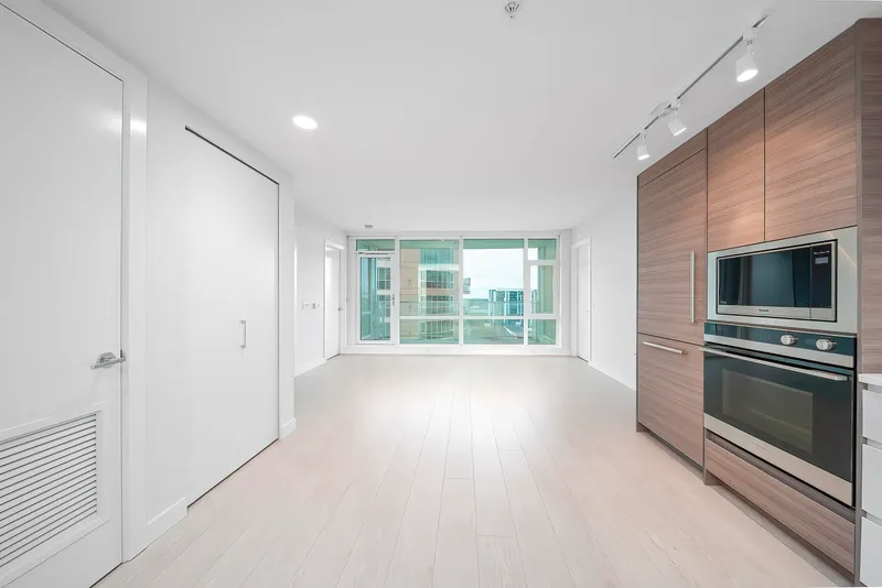 1603 6833 BUSWELL STREET - photo 4 of 25