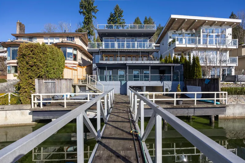 936 ALDERSIDE ROAD - photo 1 of 25