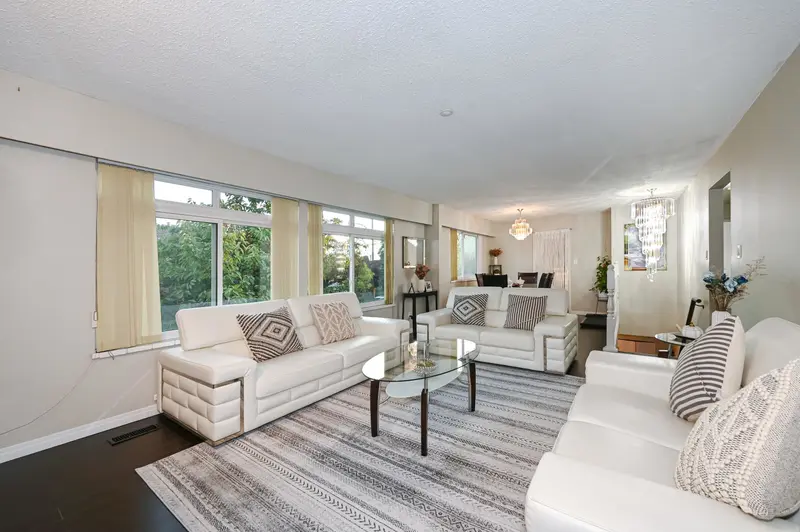 2295 E 48TH AVENUE - photo 4 of 25