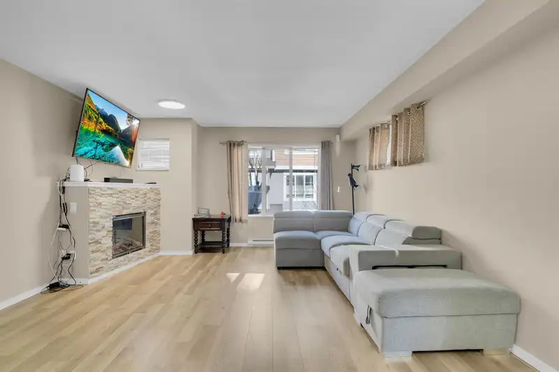 90 15155 62A AVENUE - photo 3 of 40