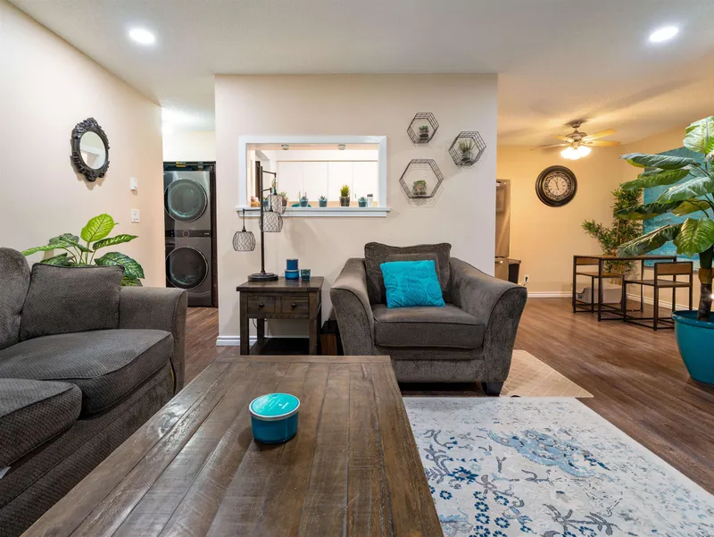 914 10620 150 STREET - photo 4 of 22