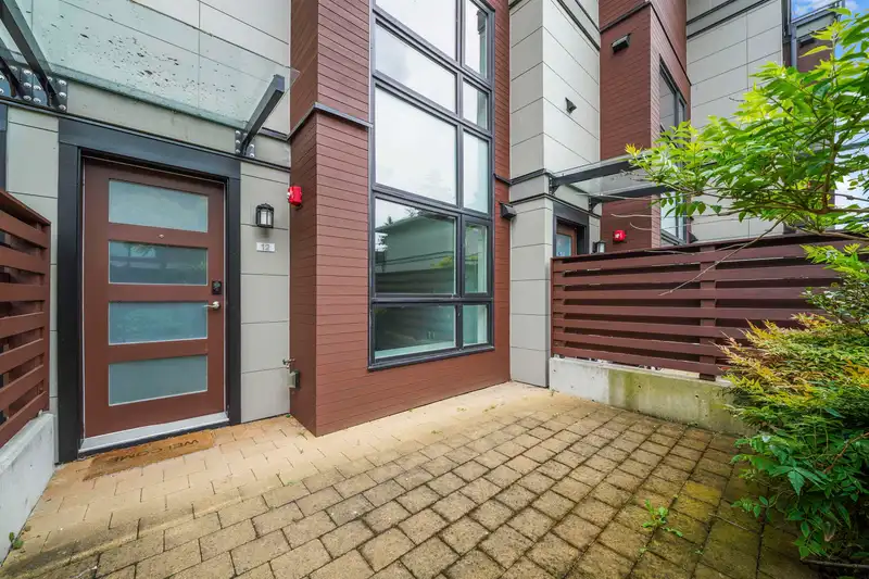 12 2358 WESTERN AVENUE - photo 1 of 40